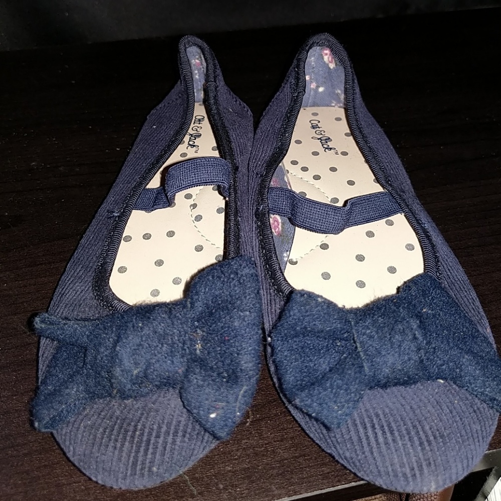 Girls shoes